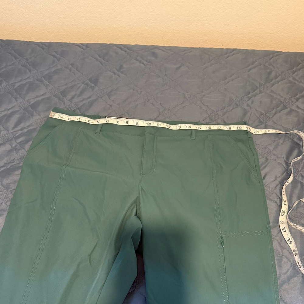 Kirkland Signature Women's Ankle Cropped Pants in Dark Green - Picture 6 of 6